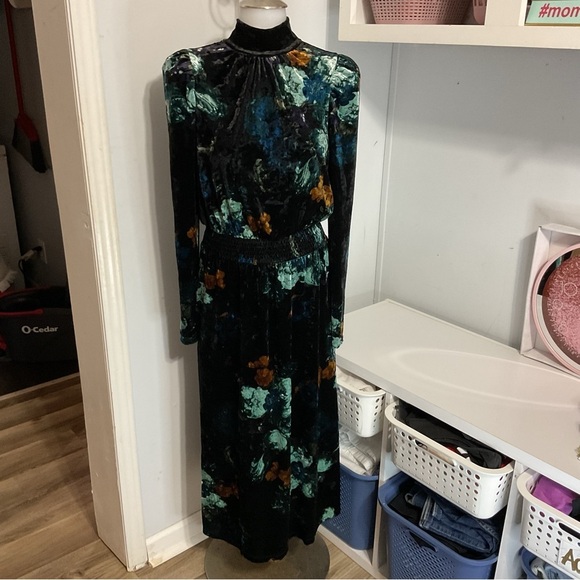 RYEGRASS Black Floral Velour Maxi Dress Size S - Picture 3 of 14